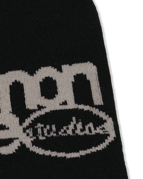 knitted "logo" skull cap